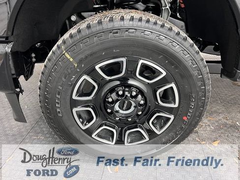 New 2026 Ford F250 Platinum AWD/4WD image 24