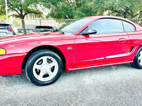 Used 1995 Ford Mustang GT image 1