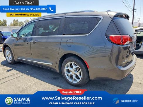 Used 2018 Chrysler Pacifica Touring-L w/ Advanced Safetytec Group FWD image 3
