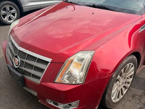 Used 2011 Cadillac CTS Performance RWD image 2