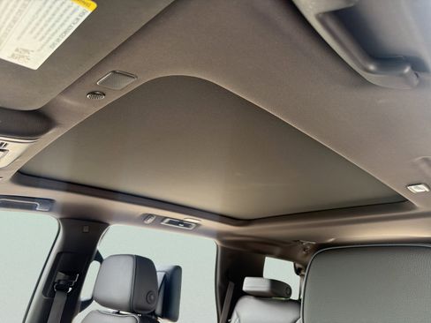 Used 2023 GMC Yukon Denali RWD image 20