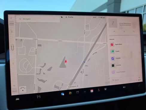 Used 2024 Tesla Model S AWD/4WD image 67