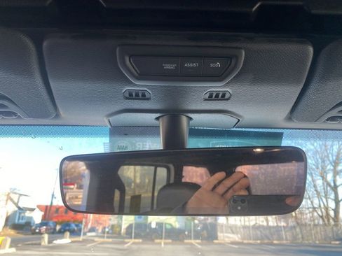 Used 2023 Jeep Wrangler Sahara image 23