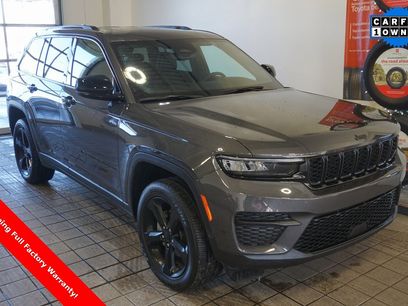 Used 2024 Jeep Grand Cherokee Altitude