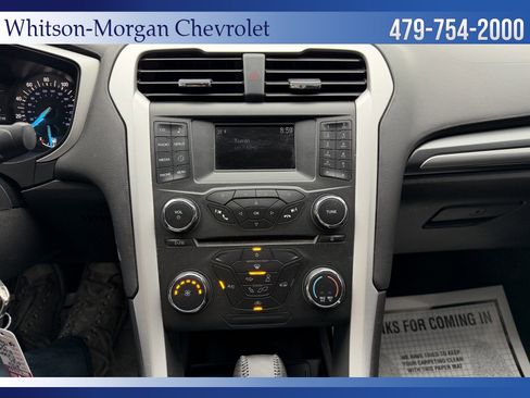 Used 2016 Ford Fusion SE image 20