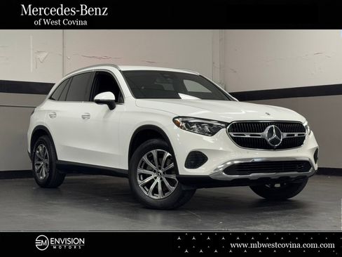 Used 2023 Mercedes-Benz GLC 300 image 1