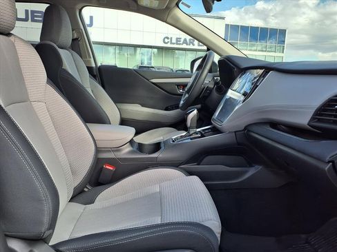 Used 2025 Subaru Outback Premium image 12