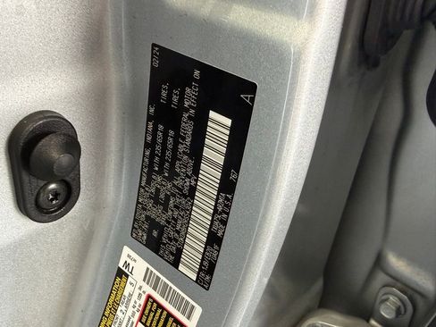 Used 2024 Toyota Highlander XLE image 39