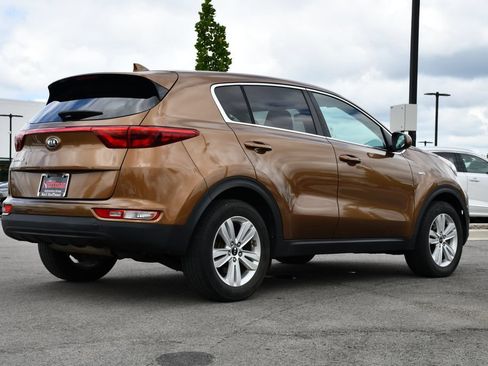 Used 2017 Kia Sportage LX AWD/4WD image 9