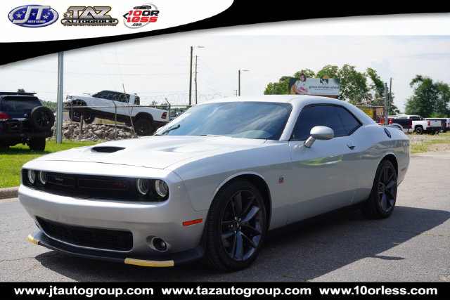 Used 2019 Dodge Challenger R/T Scat Pack RWD image 3