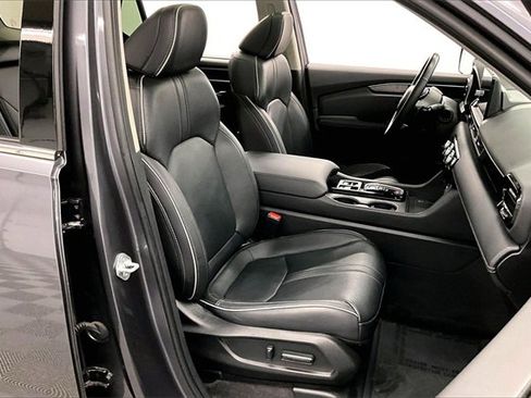Used 2023 Honda Pilot Elite image 7