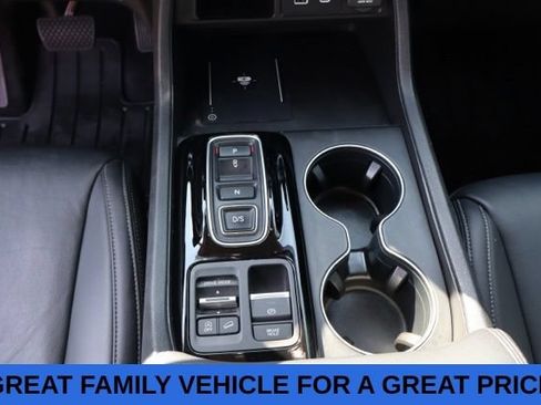 Used 2023 Honda Pilot EX-L image 11