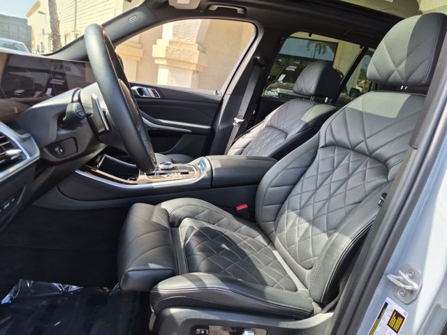 Used 2024 BMW X5 xDrive40i w/ Executive Package AWD/4WD image 17