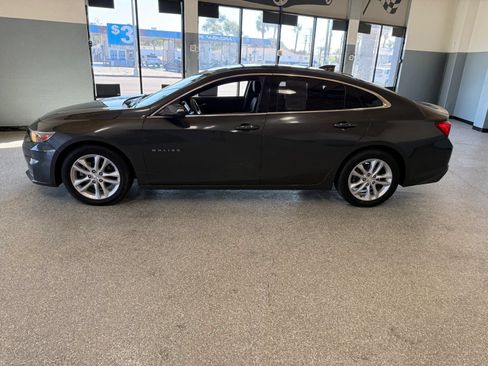Used 2016 Chevrolet Malibu LT FWD image 4