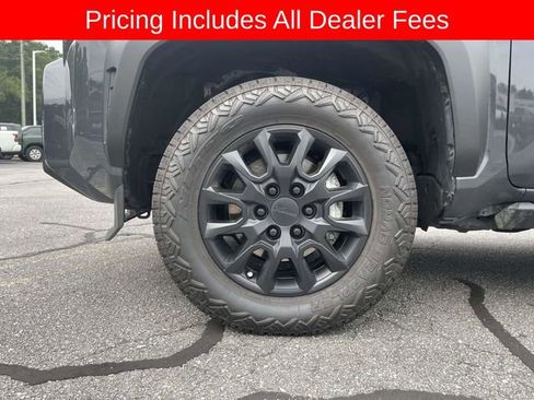 Used 2026 Toyota 4Runner SR5 AWD/4WD image 9