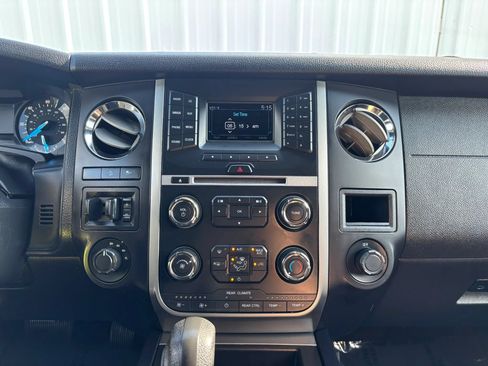 Used 2016 Ford Expedition XL w/ Equipment Group 101A AWD/4WD image 30