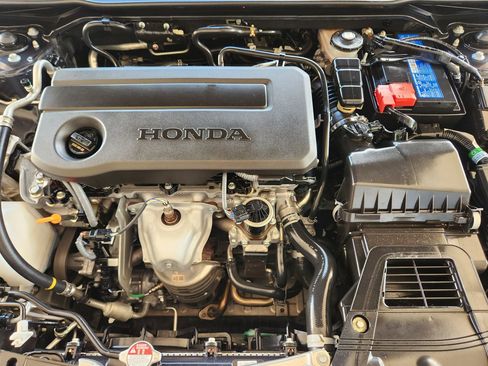 Used 2025 Honda Civic Sport image 29
