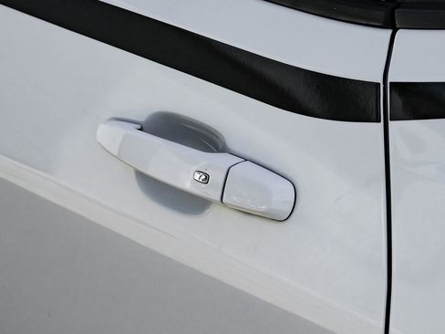 Used 2016 Chevrolet Camaro LT image 41