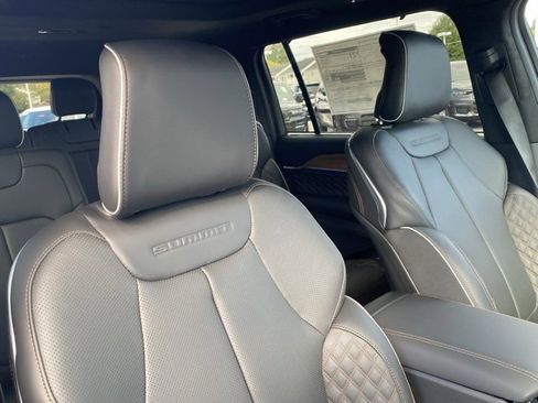 New 2025 Jeep Grand Cherokee L Summit image 31