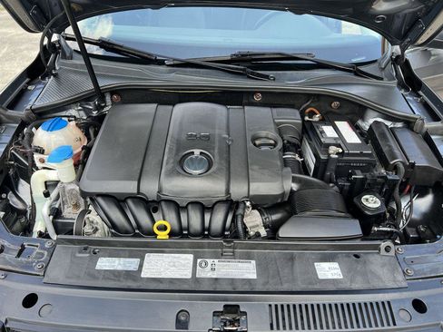 Used 2014 Volkswagen Passat 2.5 SE image 24