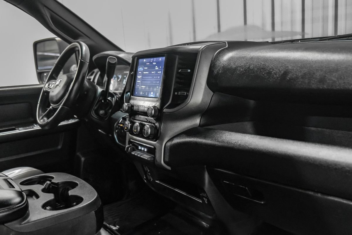Used 2023 RAM 3500 Tradesman w/ Chrome Appearance Group AWD/4WD image 13
