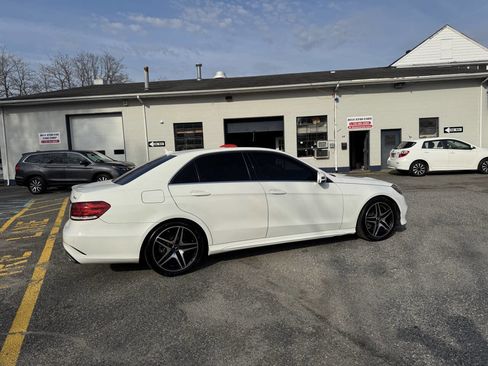 Used 2014 Mercedes-Benz E 350 4MATIC Sedan image 7