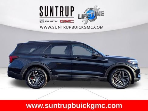 Used 2025 Ford Explorer ST-Line w/ ST-Line Street Pack image 5