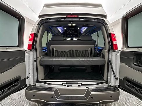 New 2026 GMC Savana 2500 Extended RWD image 10