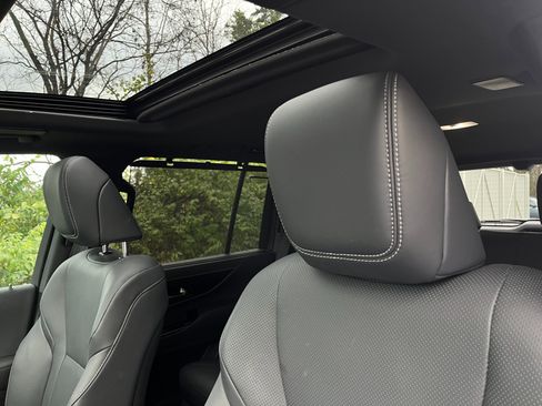 Used 2025 Lexus LX 600 4WD w/ Luxury Package image 25