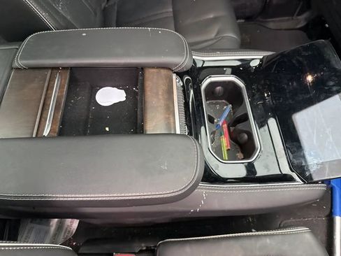 Used 2023 Jeep Grand Wagoneer Series II image 4