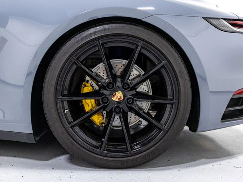 Used 2023 Porsche 911 Carrera image 19
