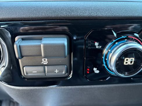 New 2026 GMC Sierra 1500 Elevation w/ LPO, Elevation Black Package image 25