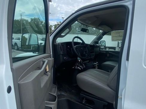 New 2025 Chevrolet Express 2500 w/ Driver Convenience Package image 18