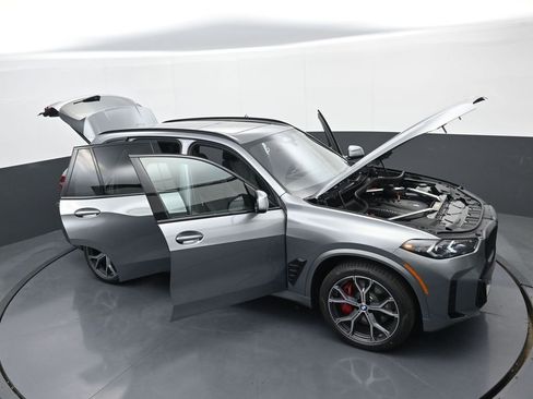 New 2026 BMW X5 xDrive50e w/ M Sport Package AWD/4WD image 38
