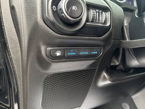 Used 2022 Jeep Wrangler Unlimited Sahara image 14