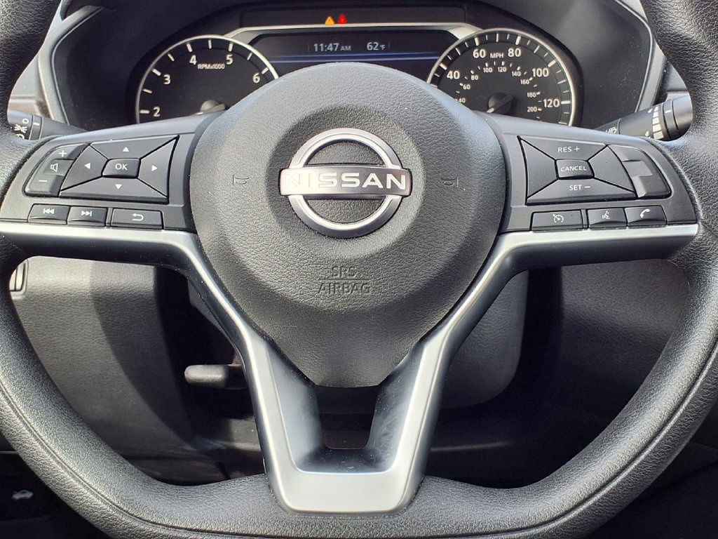 Used 2025 Nissan Altima 2.5 SV FWD image 14