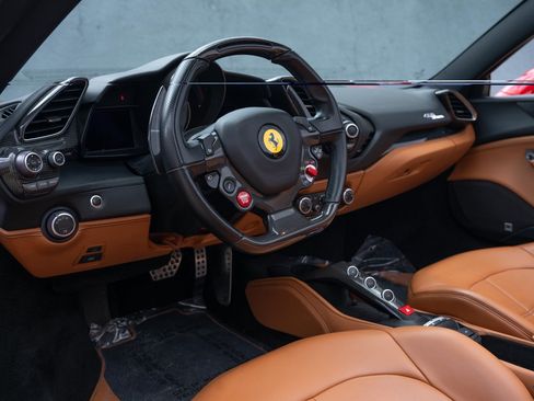 Used 2018 Ferrari 488 Spider RWD image 14