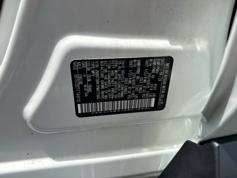 Used 2023 Nissan Rogue SV FWD image 27
