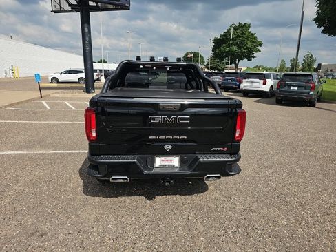 Used 2022 GMC Sierra 1500 AT4 w/ AT4 Premium Package AWD/4WD image 6