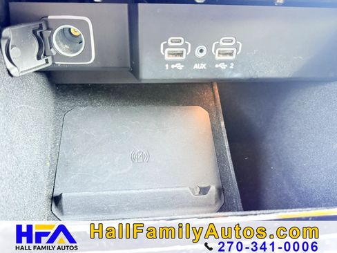Used 2024 Jeep Wagoneer L Series II w/ Flexible Seating Group AWD/4WD image 25
