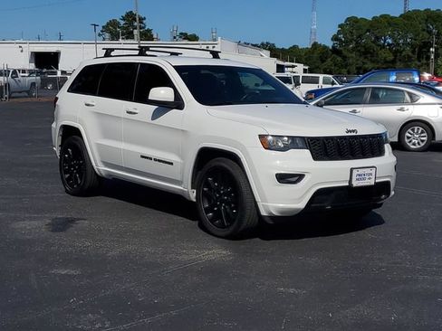 Used 2021 Jeep Grand Cherokee Laredo X RWD image 35