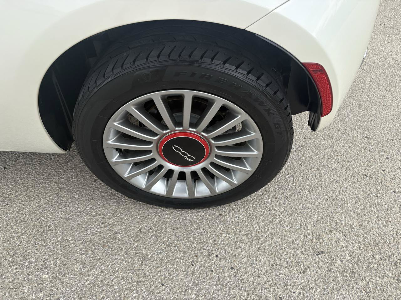 Used 2012 FIAT 500 Lounge w/ Luxury Leather Pkg FWD image 18