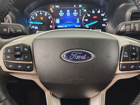 Used 2024 Ford Explorer XLT w/ Equipment Group 202A AWD/4WD image 13