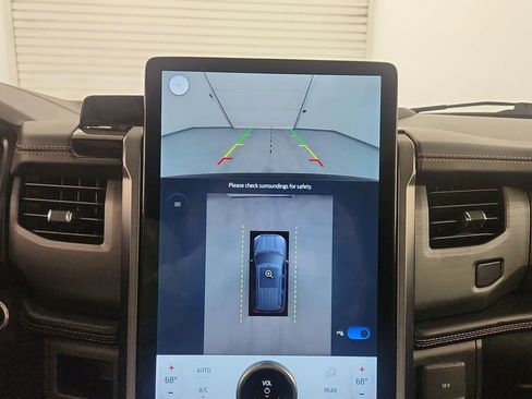 Used 2023 Ford Expedition Max Platinum image 35