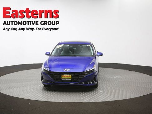 Used 2023 Hyundai Elantra Limited w/ Preferred Accessory Package FWD image 55