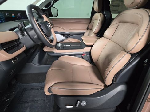 New 2026 Lincoln Navigator Black Label AWD/4WD image 13