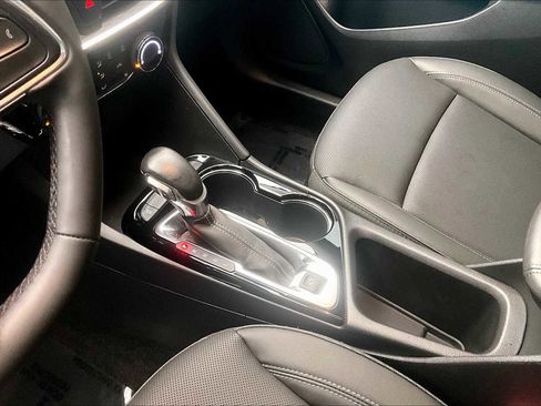 Used 2024 Buick Encore GX Sport Touring w/ Comfort Package image 15