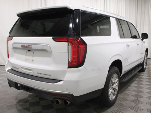 Used 2021 GMC Yukon XL Denali AWD/4WD image 29