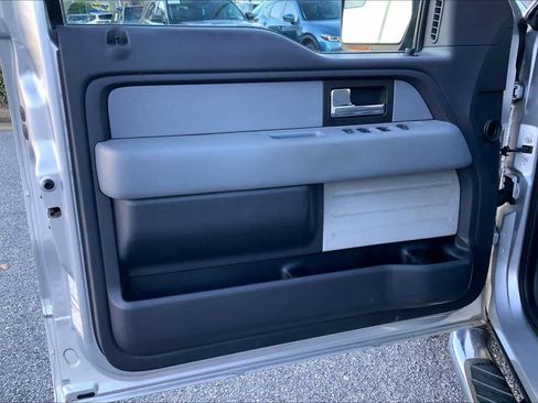 Used 2013 Ford F150 XLT w/ XLT Chrome Pkg image 20