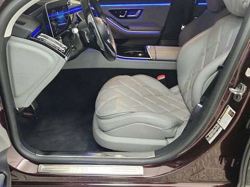 Used 2022 Mercedes-Benz Maybach S 580 4MATIC image 32